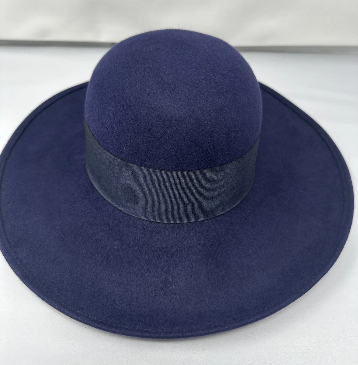 Vtg Saks 5th Ave Felt Hat Saks Fifth Avenue | Accessories | Vtg Saks 5th Ave Felt Hat  main image 4
