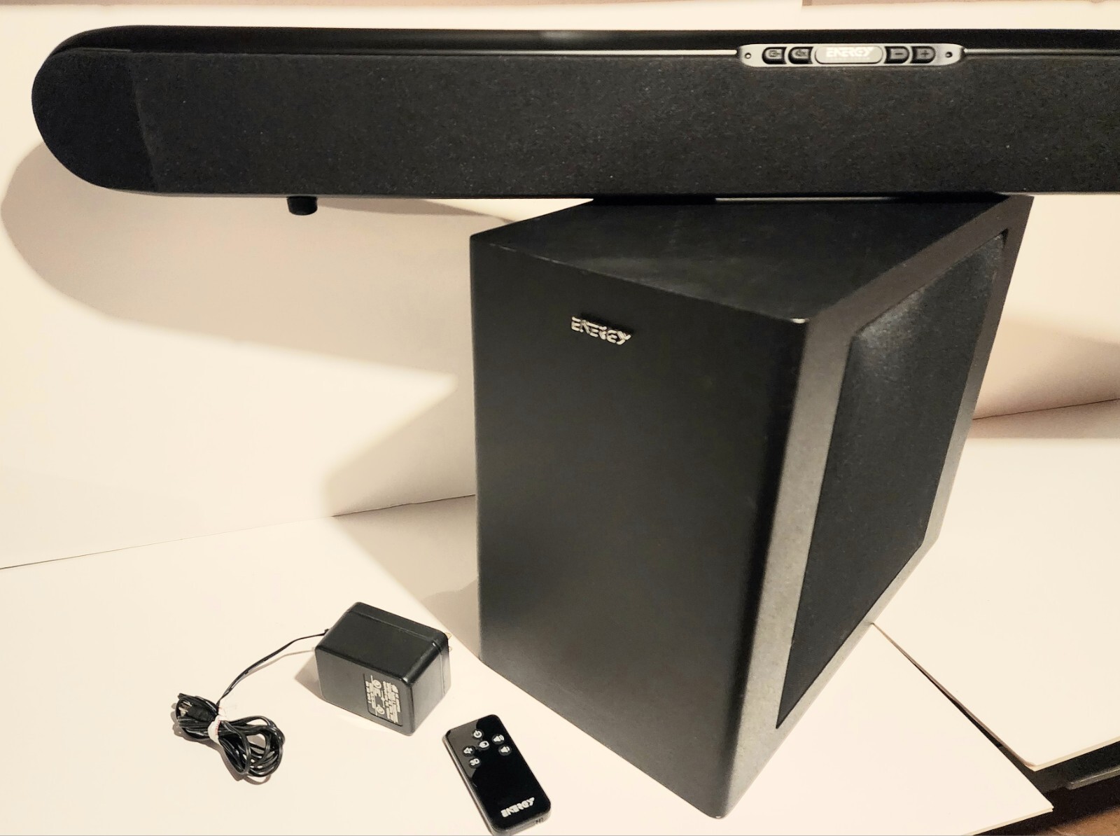 ENERGY SoundBar with Subwoofer & Remote - Excellent Condition, High-Quality Audio System for Immersive Sound Experience-image