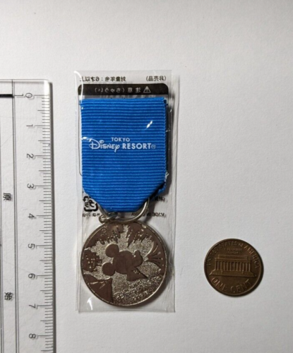 Tokyo Disney Resort Official Sponsor JCB Medal Silver Mickey - 第 1/2 張圖片