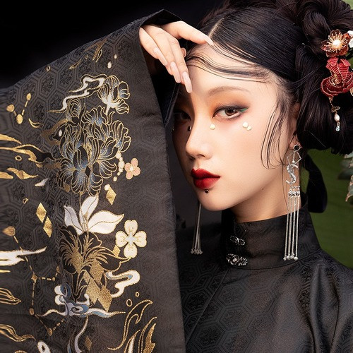 Exploring the Versatility of Hanfu Skirts