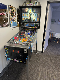 Addams Family Pinball Machine Bally 1991, Excellent condition with many upgrades