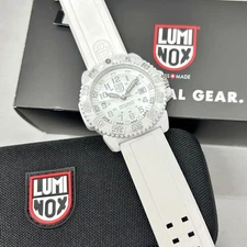 3050 Series Luminox 3057 Whiteout/Unused