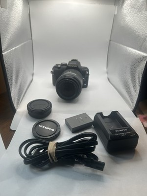 Olympus EVOLT E-410 Digital SLR Camera 10MP W/40 - 150mm Zoom Lens