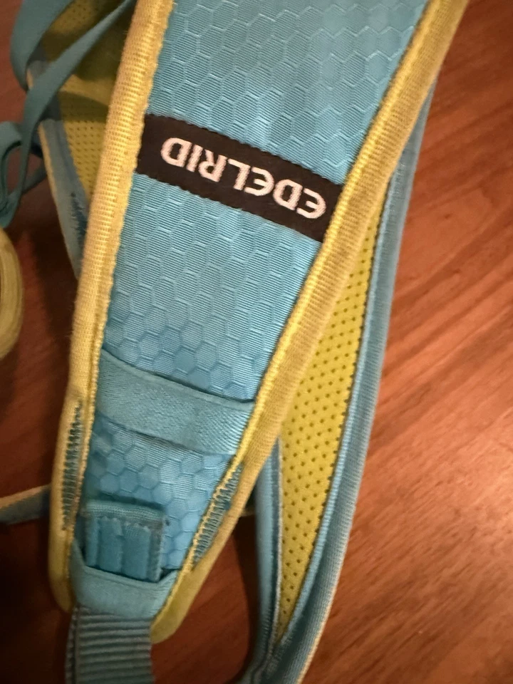 Arnés de escalada Madrock usado 5,5 y Xs Foto 3 de 4