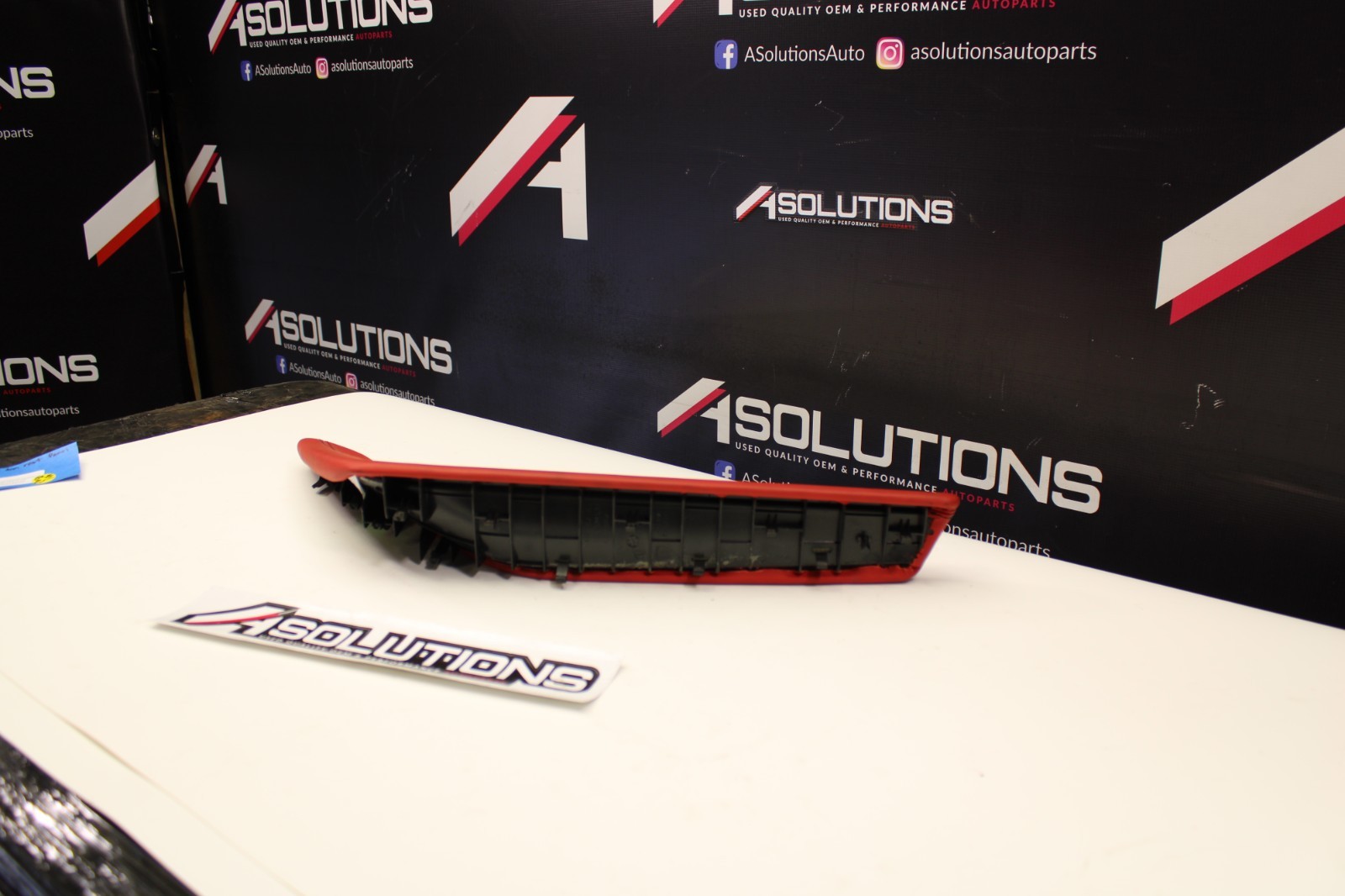 Lamborghini Huracan LH Front Door Insert Trim Panel Arm Rest Red 4T0867165B HN7