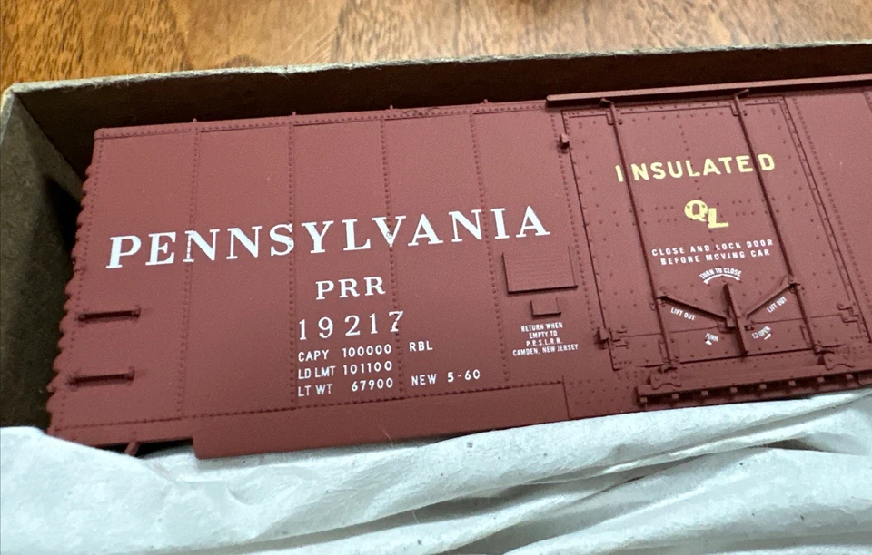 Accurail HO Kit #1204 2 Pack 40’ Steel Boxcar Set Plug/Dbl Dr Pennsylvania RR NY - Image 4 of 4