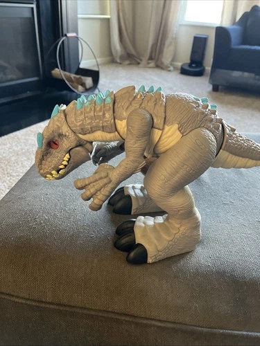Fisher-Price Imaginext Jurassic World Thrashing Indominus Rex (2020)