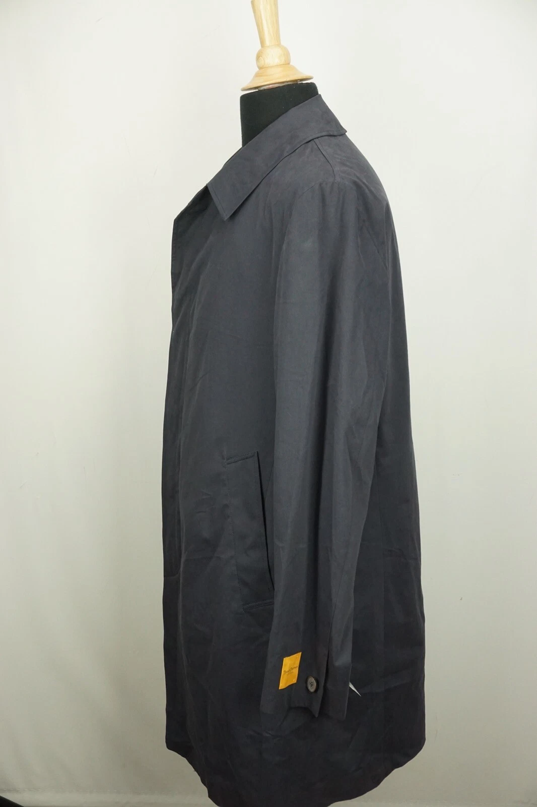 Hickey Freeman Blackman 120 Years Navy Blue Cashmere Blend Coat Sz 44R NWT - product detail image 2