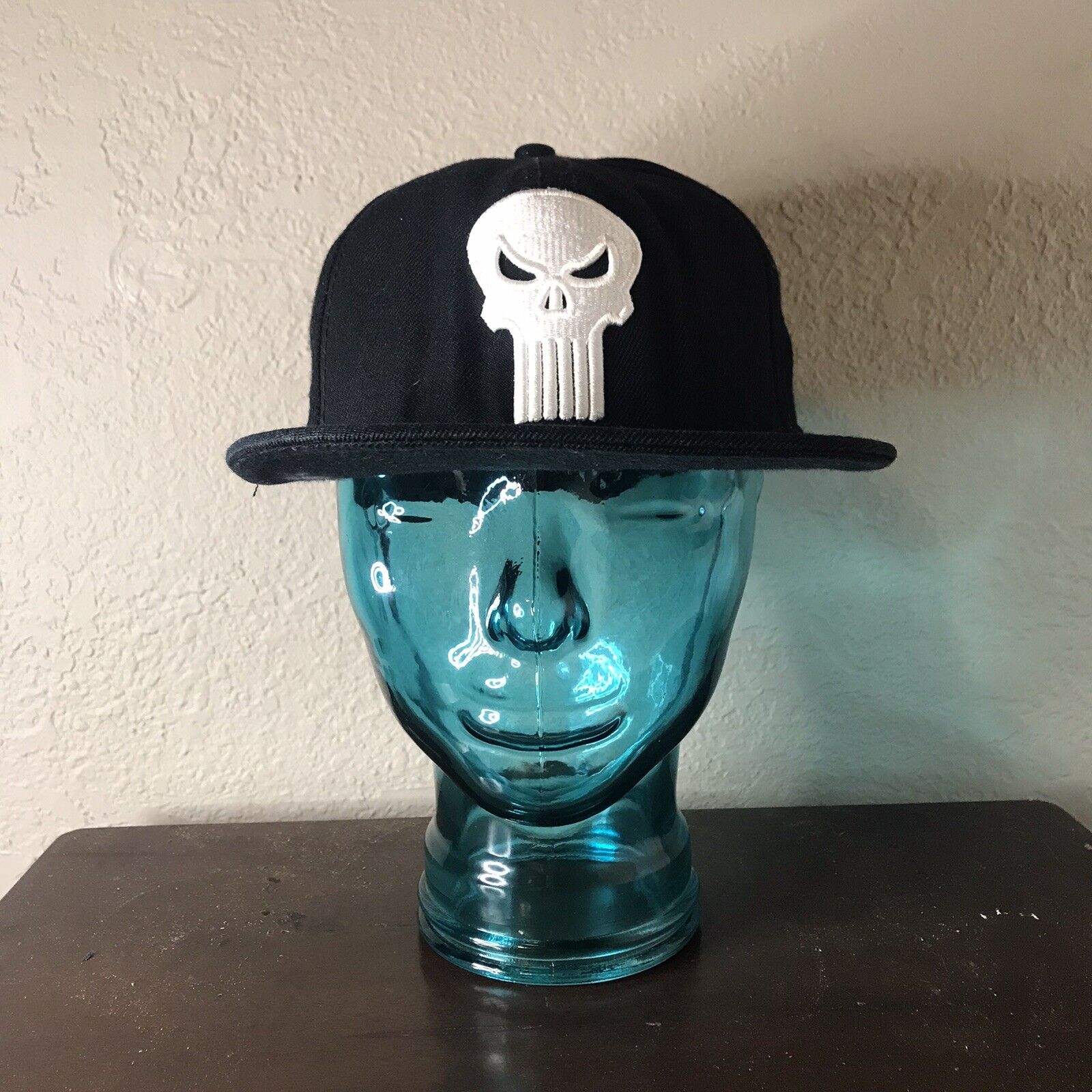 Punisher Snapback Hat MARVEL Skull Logo - image 1