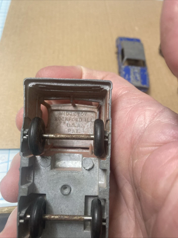 3 USED Vintage USA-Made Diecast Toy Cars- 2 Midgetoy/1 Tootsietoy. NICE LOT-LOOK - Image 3 of 4