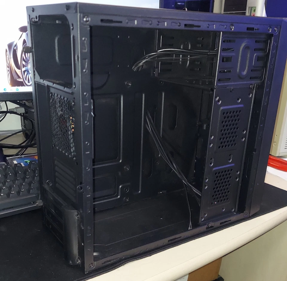 Rosewill SRM-01B-450 Micro ATX Mini Tower - Black - Image 2 of 4