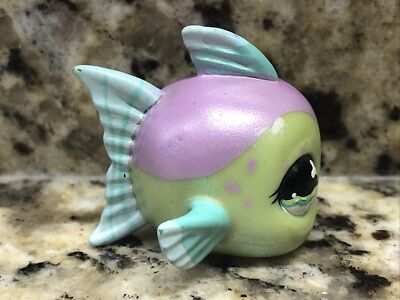Littlest Pet Shop LPS #514 Fish Green and purple with Clover Eyes
