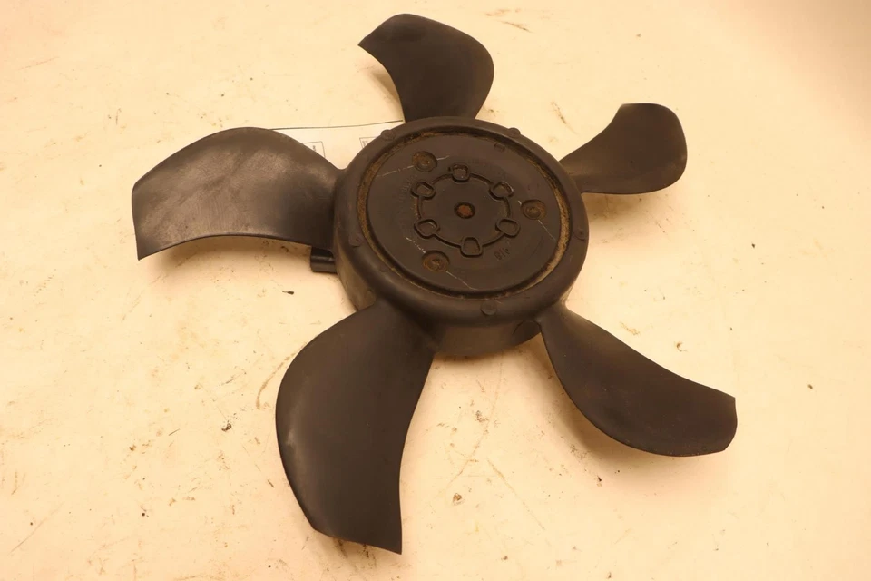 Chevy Silverado 1500 2014-2021 motor radiador ventilador de refrigeración motor con cuchilla OEM Foto 4 de 4