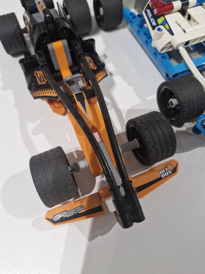 LEGO Technic 42026 Black Champion Racer, photo 2 of 5