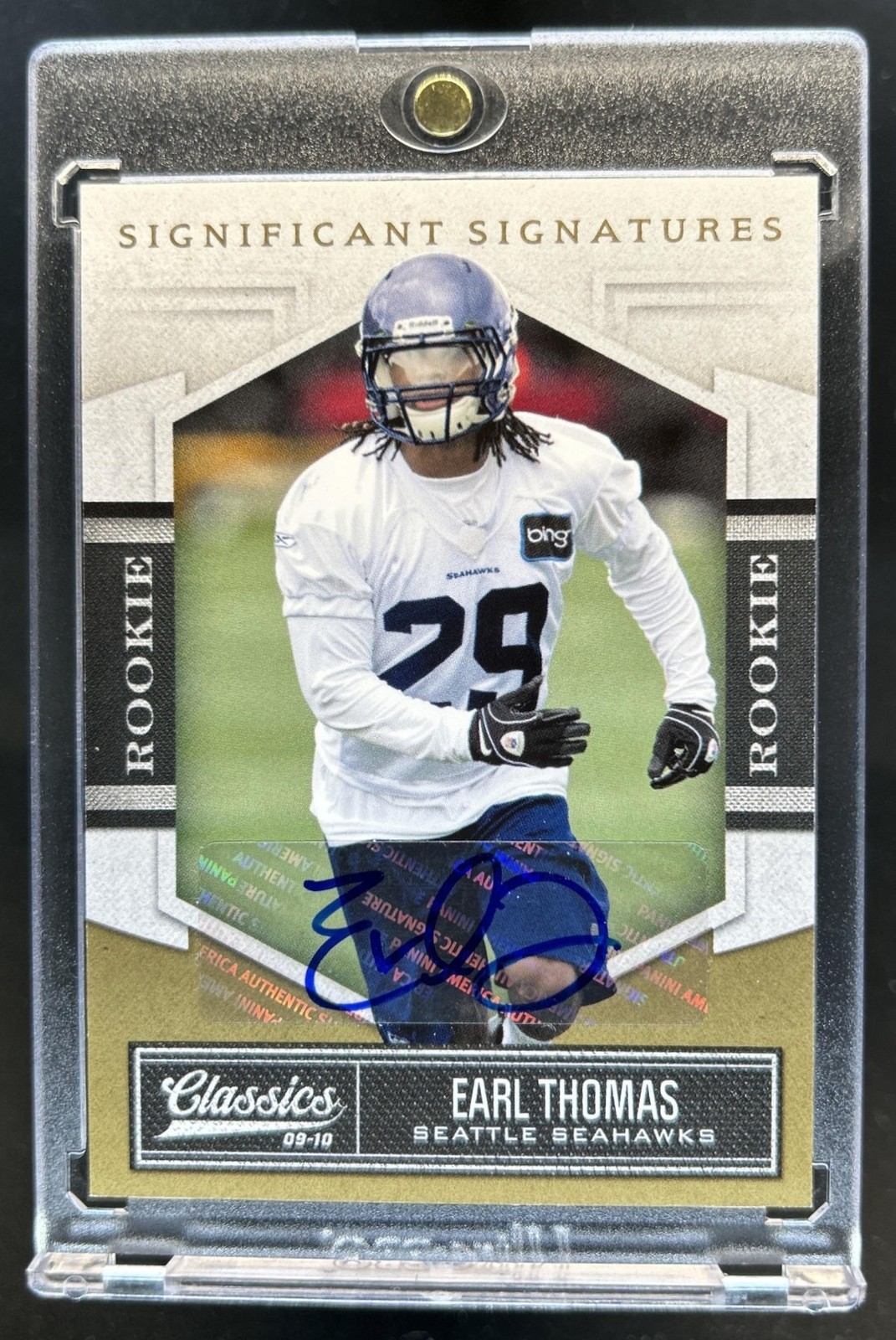 Earl Thomas Panini Classics #136 Significant Signature-Gold