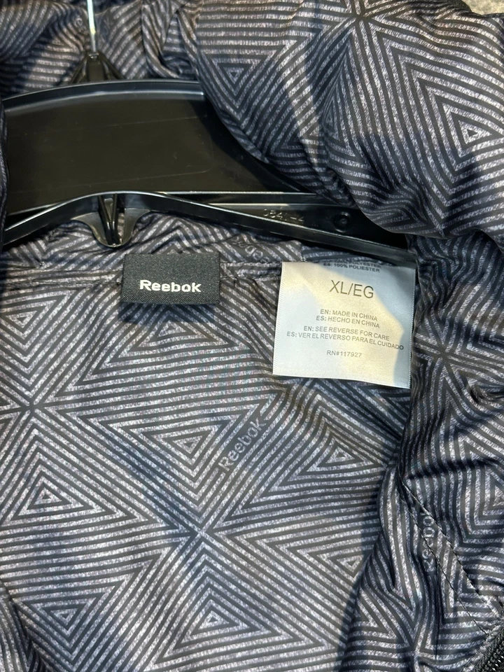 Reebok Hooded Puffer Zip Up Black Gray Jacket Mens XL - Image 4 of 4