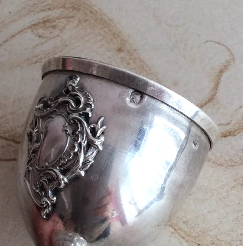 Ancien Coquetier en Argent Poinçon Minerve style Rocaille - Photo 3/4