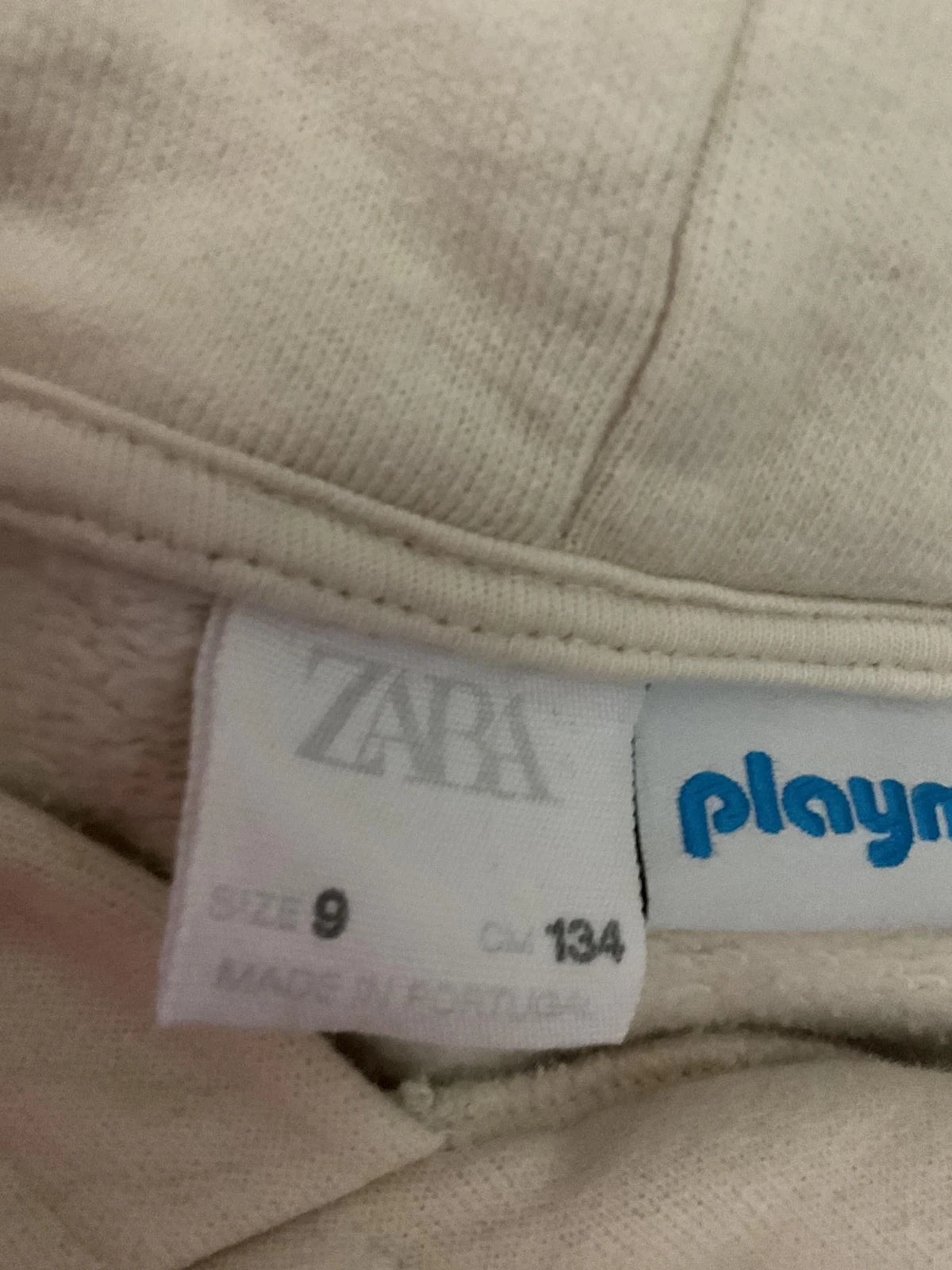 OFF WHITE Felpa con cappuccio grafica Zara Maison Playmobil elegante felpa panna taglia 9