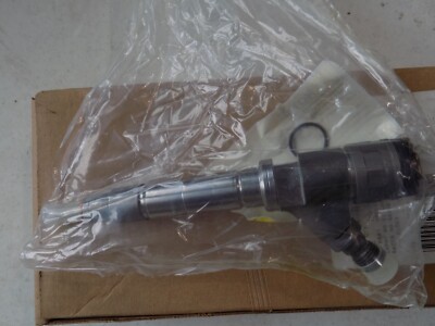 GM OEM 98002368 2007-10 Chevy Duramax 6.6L Fuel Split Injector
