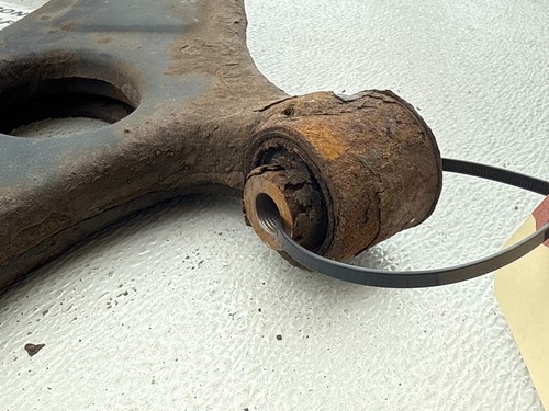 2011 - 2015 Kia Optima Front Lower Right Control Arm OEM - Picture 7 of 9