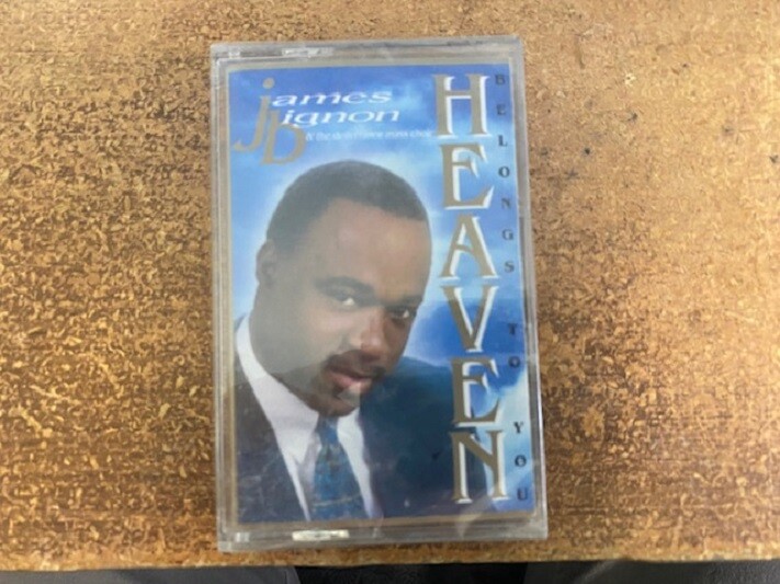 James Bignon &amp; The Deliverance Mass Choir - Heaven Belongs To You 