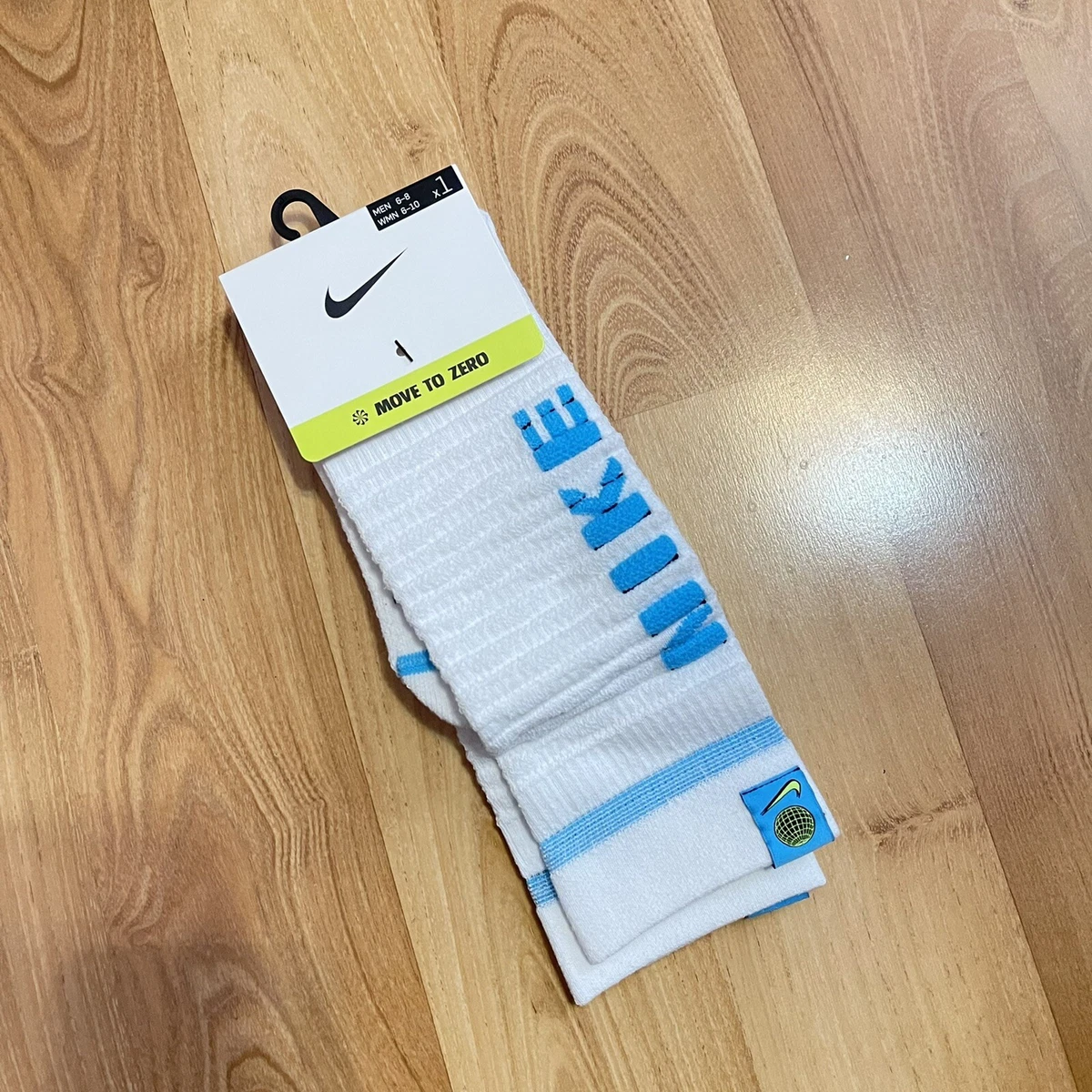 Nike white sports outlet socks