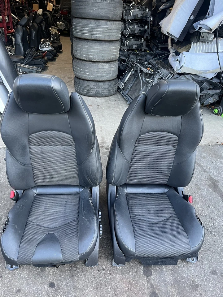 NISSAN 370Z 2010-2019 Convertible OEM LH RH SEAT - Image 2 of 4