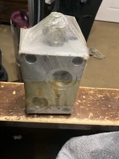 Bosch Rexroth Hydraulic Manifold Block – New