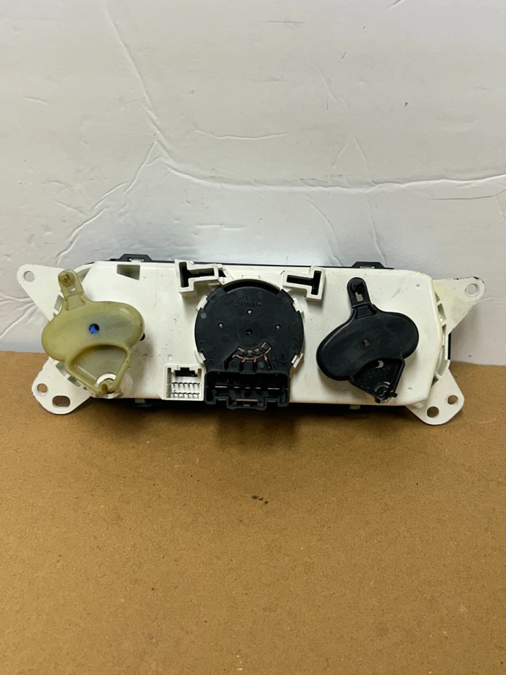 Chrysler PT Cruiser 2006-2010 módulo de control de clima de aire acondicionado P55111844AG #P10 Foto 3 de 4