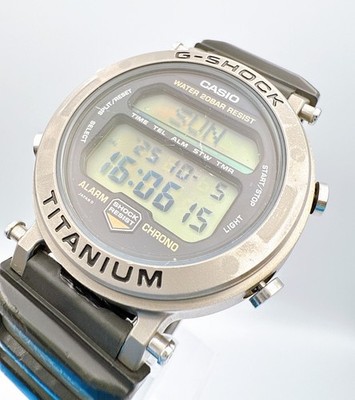 G-SHOCK MRG-1 1556 稼働品。 RARE Vintage Casio Digital Watch G-shock Mrg-1 1556 Titanium 200m