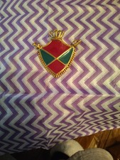 Monet Shield Broch Pin