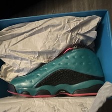 Earliest Known Michael Jordan Game-Worn Nike Shoes Sell for Nearly $72K 22