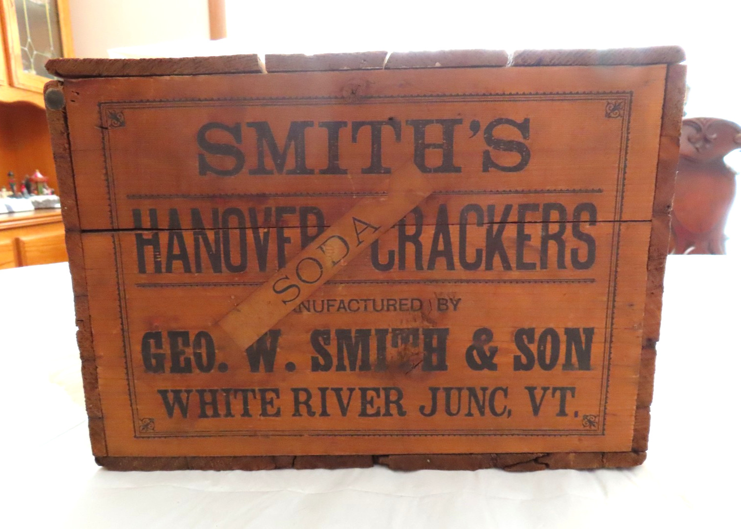Antique Wood Crate Smith's Hanover Crackers Confectionery Soda Box w/ Lid~VT