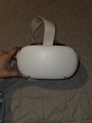 Oculus Meta Quest 2 VR Replacement Headset Only 128GB ( Sun Damage )