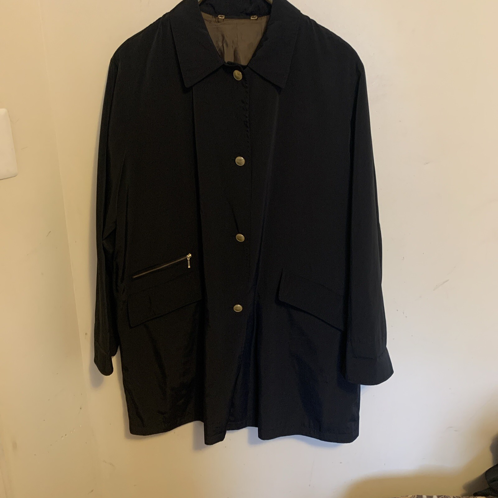 Your 6th Sense Classic Style At C & A Men’s Trench Black SZ.42