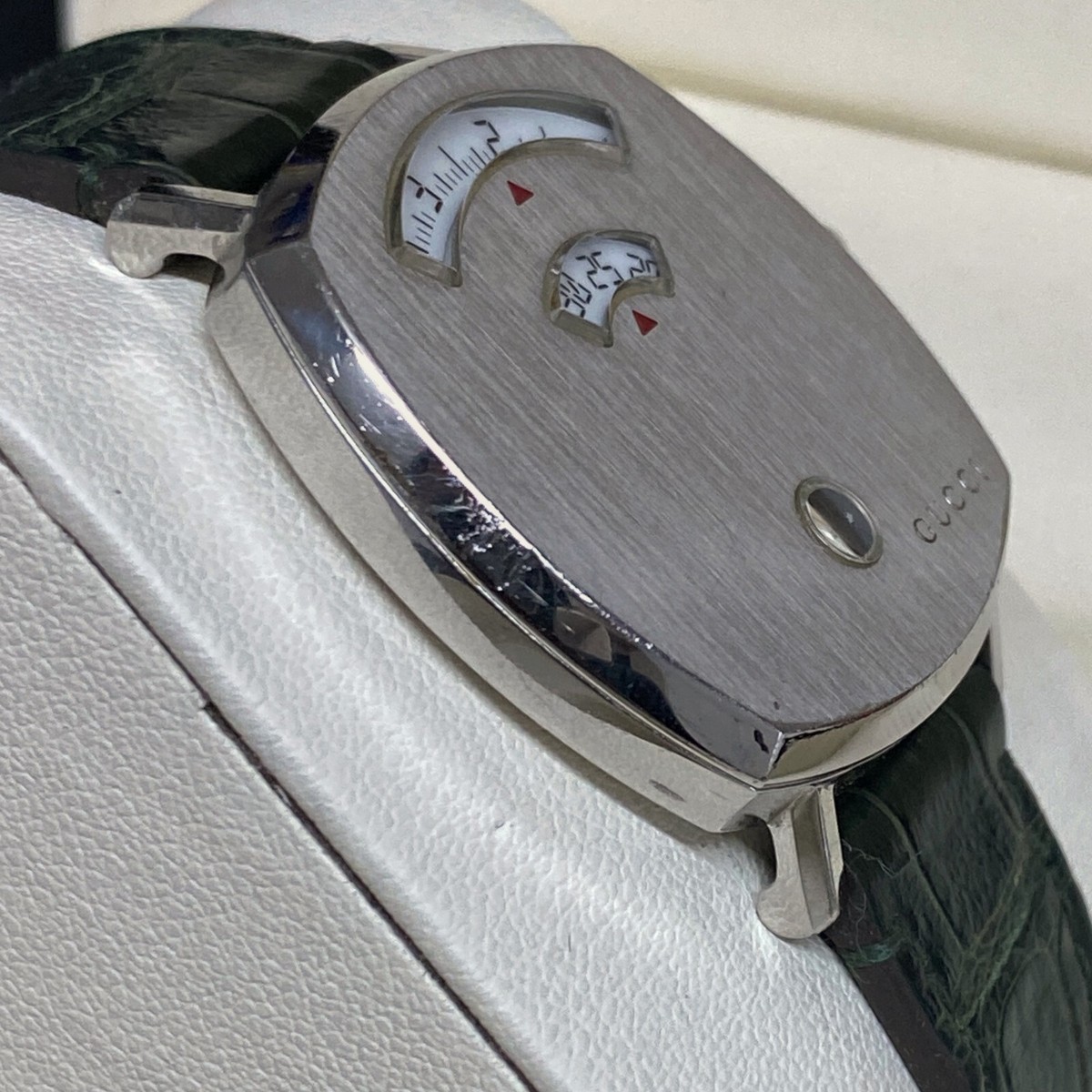 グッチ 腕時計 メンズ レディース GUCCI YA157404 　157.4 グッチ 腕時計 メンズ レディース GUCCI YA157404 157.4