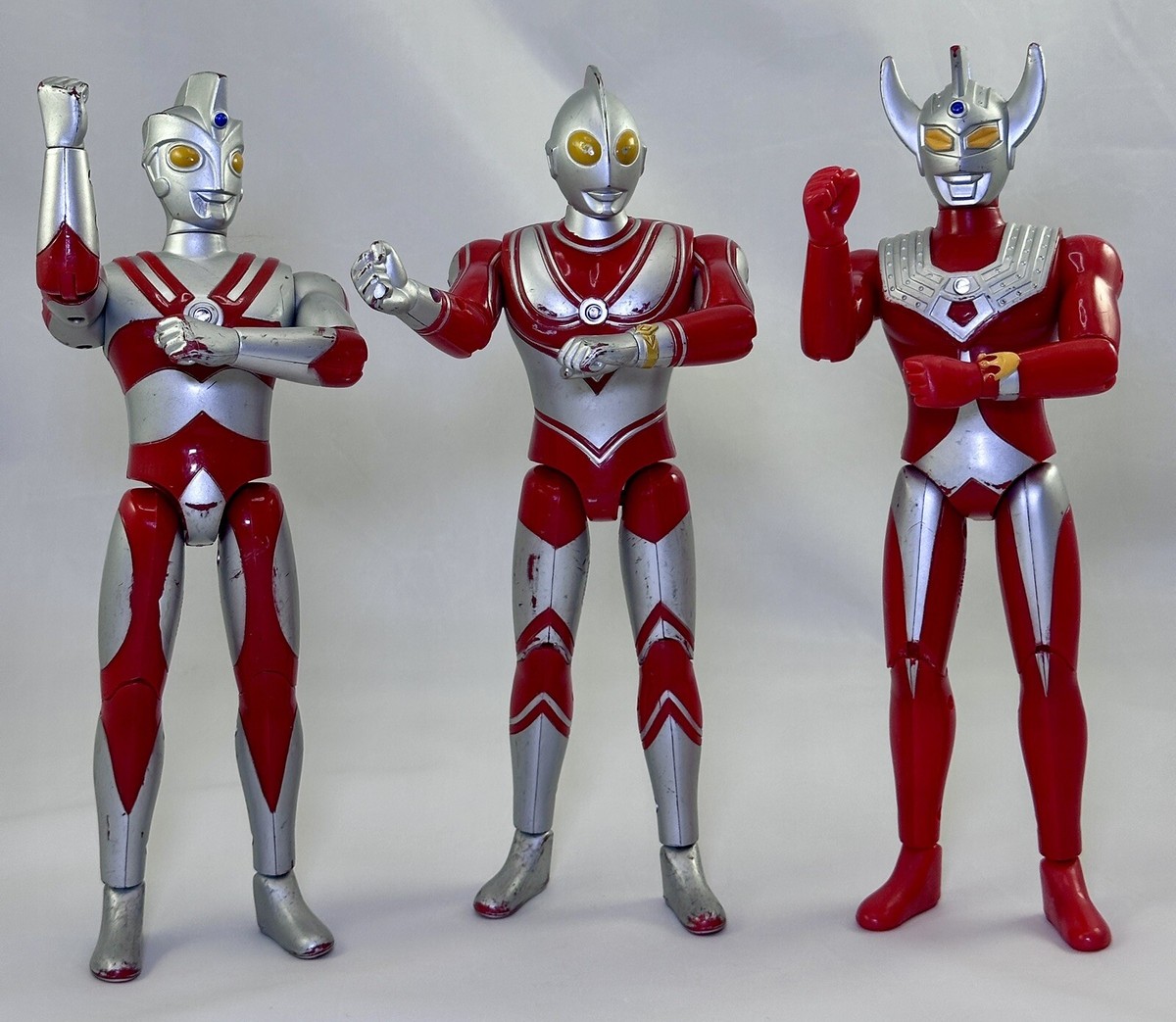 ウルトラマン サイン入りフィギュア 2005年 Ultraman Ultra Man Taro Ace Shōdai Urutoraman T.C. Ruishi