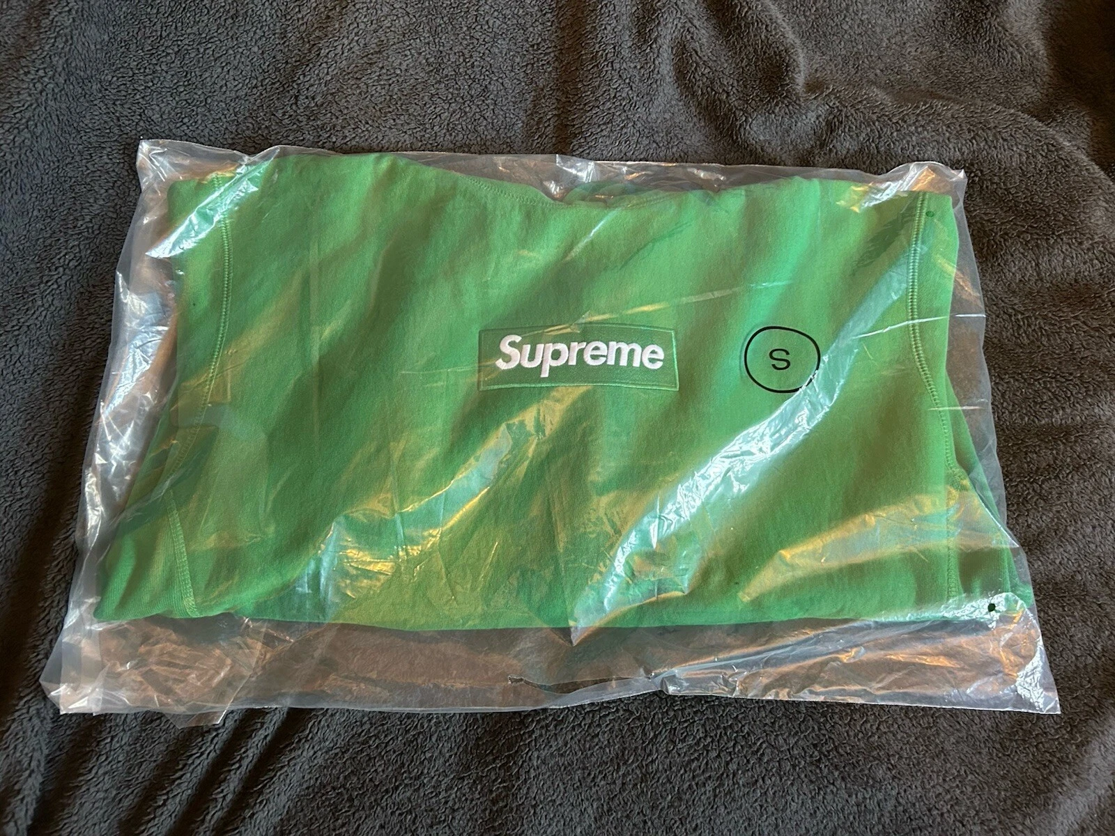 Sweat à capuche vert logo Supreme Box FW24 taille S