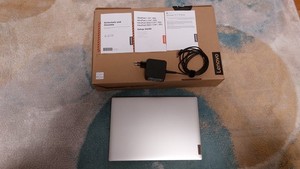 Lenovo IdeaPad Slim 1 - Notebook mit 11,6" Display AMD A6 - 4GB RAM - 64GB eMMC