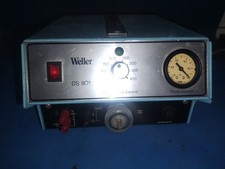 Weller DS 801 Desoldering Station with Power Supply.