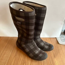Bogs Summit Buffalo Woman's Light Weight Waterproof Boots 7 Gray & Black Plaid