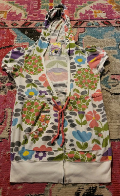 Womens S short sleeve Crafty Couture hoodie top floral garden chic boho spring
