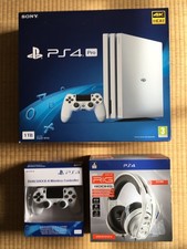 PS4 Pro 1TB White boxed complete 1 controller plus PLANTRONICS 400HS headphones