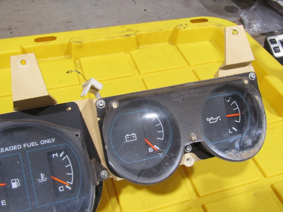 Dodge B1500 B2500 B3500 1995-1997 cuadro de instrumentos OEM (178 k millas) 95 96 97 Foto 3 de 4