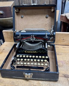 Corona Four Typewriter | eBay