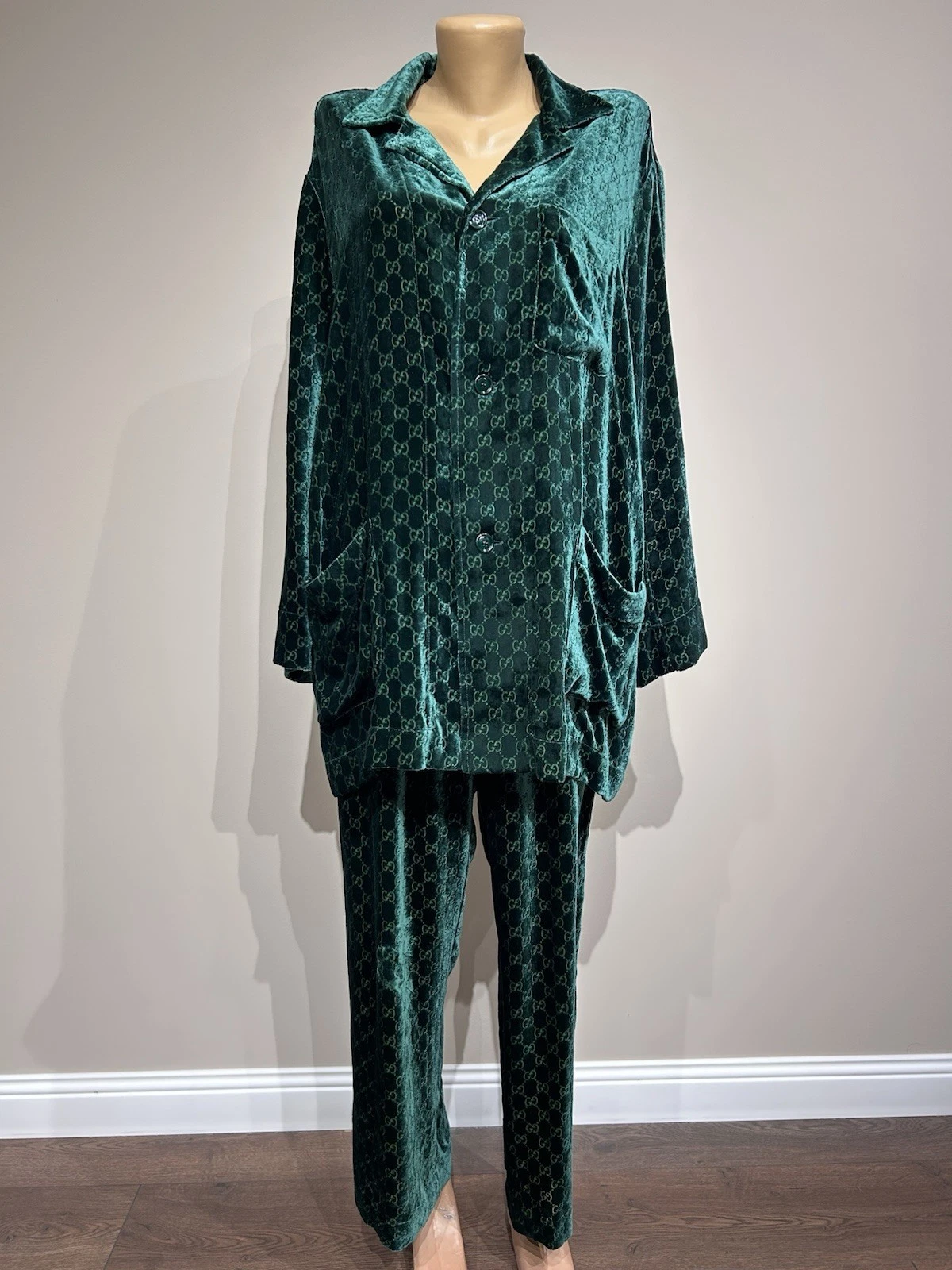 Ensemble oversize Gucci GG pantalon velours vert M et chemise chemisier S