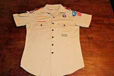 Boy Scouts of America BSA Men's Shirt Tan Medium Sewn Patches Short Sleeve