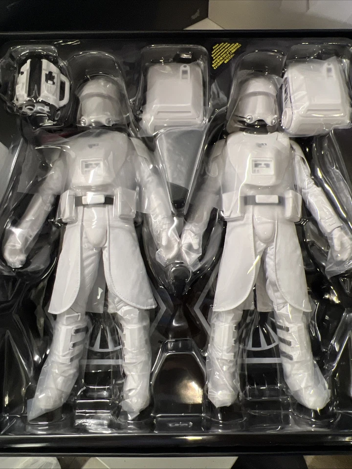 HOT TOYS STAR WARS FORCE AWAKENS PRIMER ORDEN SNOWTROOPERS 12" 1/6 FIGURA MMS323 Foto 3 de 4