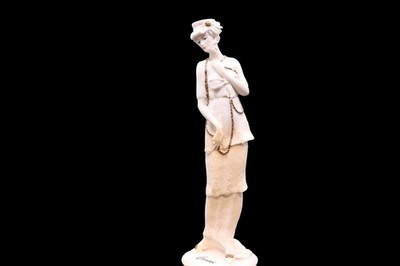 Giuseppe Armani Figurine: Lady with Gold Necklace, 1987