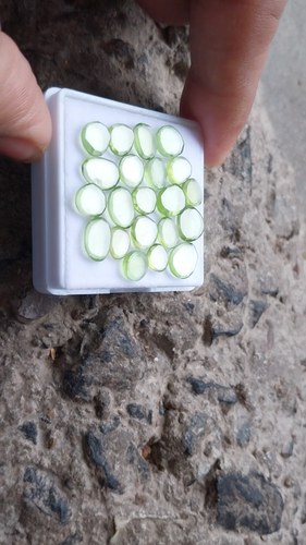 22,5 ct 6x6,5 bis 8x9,5 mm Natur Glatt Flach Grün Peridot Scheibe 21 Stück Posten - Video 1 von 1